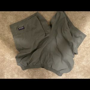 Patagonia 7” shorts large